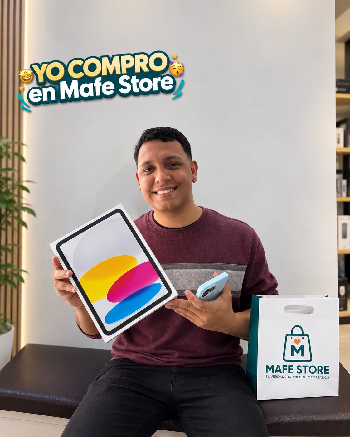 Cliente de Mafe Store con su compra